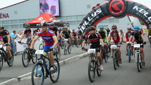 Pchovsk MTB maratn 2015 - Juraj Raek a Lenka Rakov